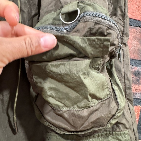 Kody Phillips Cargo Shorts - Size small - Picture 8 of 9